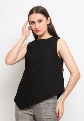 Asymmetric pleated top